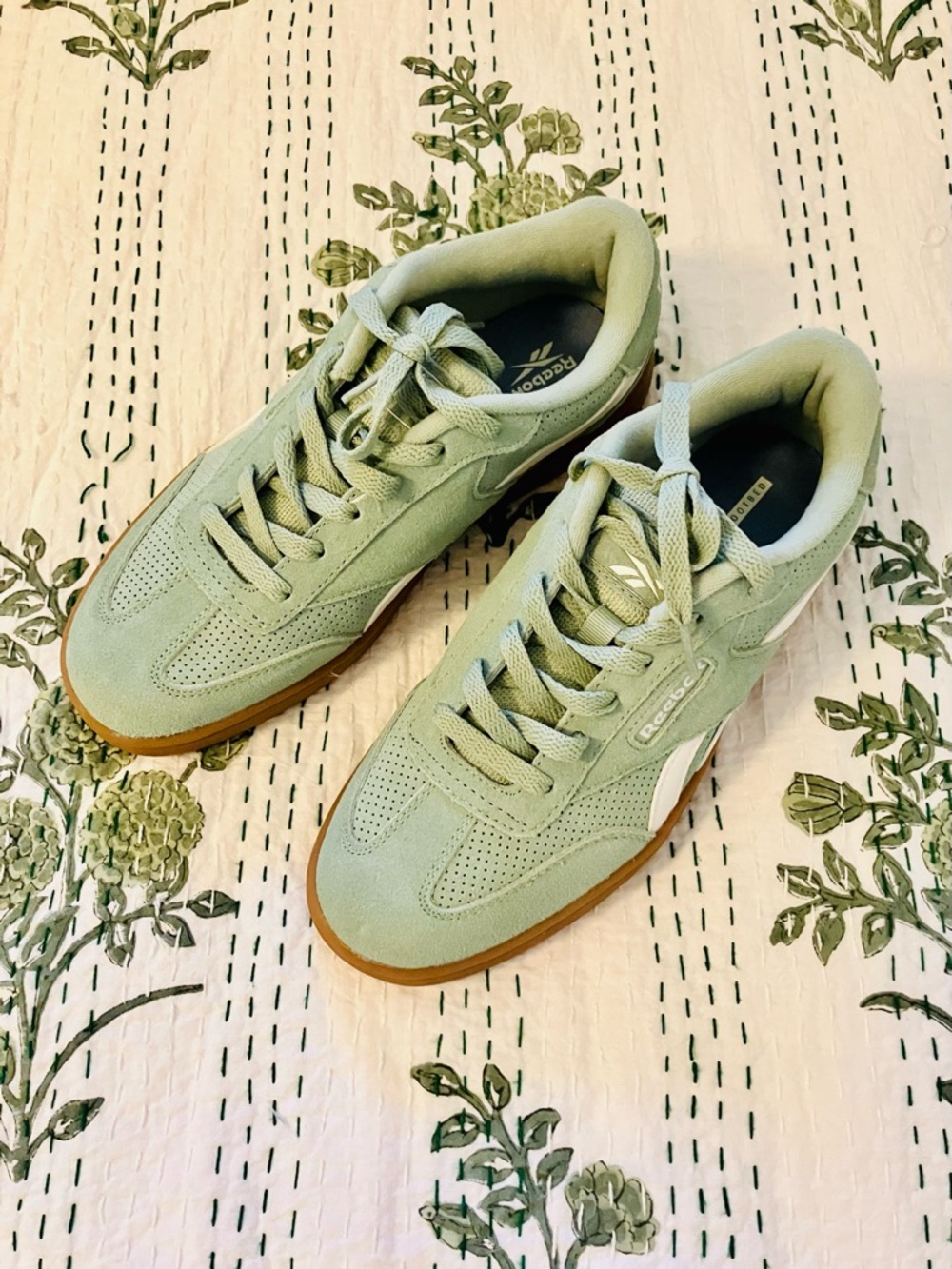 Suede Mint Reebok Sneakers